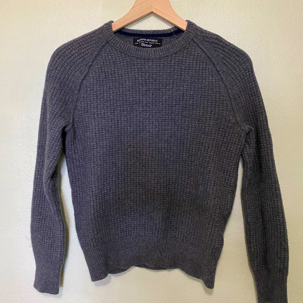 Banana Republic Crew neck Sweater